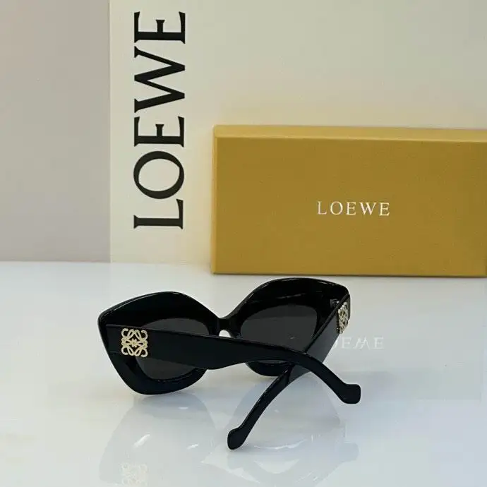 Loewe Glasses (50)